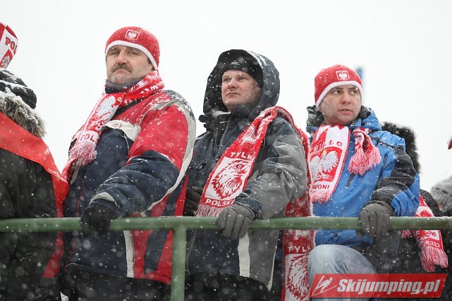 067 Kibice